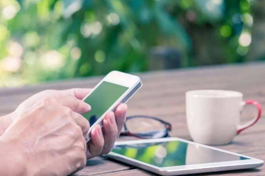 远离4,在中国很忌讳谐音字,就比如4和“死”同音不吉利,还有远离0数码,因为0就是空亡,带有太多不确定性慎用。